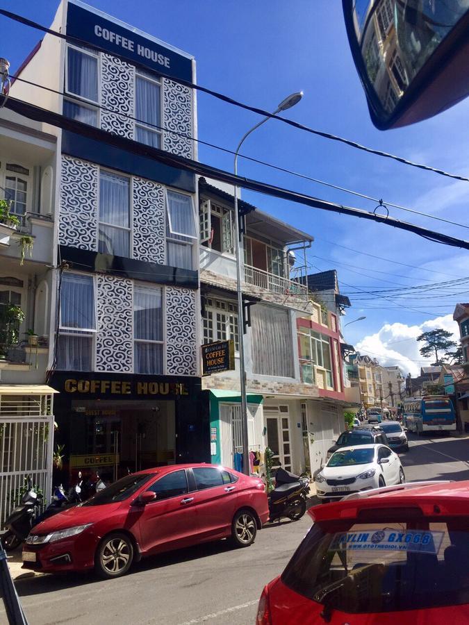 ホテルCoffee House Dalat エクステリア 写真